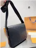 Männer Umhängetaschen große 7A echtes Leder klassische Luxus Designer Tasche Geldbörse Männer Bezirk Umhängetaschen Handtasche Clutch Tote Messenger Shopping Geldbörsen 44001