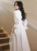 Lässige Kleider 2023 Frühling Herbst Damen Weißes Abendkleid Französisch Langarm A-Linie Temperament Socialite Gestickte Flares