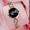 Polshorloges 2023 Ladyachtig digitaal horloge vrouwen topmerk kleine wijzerplaat rose goud armband legering legering lady polswatch student relojes para mujer