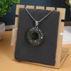 Pendentif Colliers Pierre Naturelle Collier Trou Rond Collant Noir Strass Lien Chaînes Cristaux De Guérison Charmes Pour Les Femmes