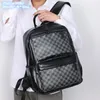 Vente en gros sacs à bandoulière pour hommes 2 couleurs sac à dos de loisirs en cuir léger et souple sac à main à carreaux simple et polyvalent style universitaire sac de messager de mode contrasté 2059 #