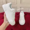 2023 NOWOŚĆ HOT LUSURYS Designer Calfskin Casual Buty odblaskowe trampki Vintage skórzane buty mody Buty rekreacyjne platforma butów koronkowa sneaker