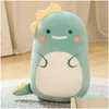 Chapéus de festa bonecos de pelúcia travesseiro de piso de brinquedo animal kawaii dinossauro leão macio macio de pelúcia de pelúcia de vilitrines para crianças menina gota del dhwiU