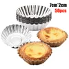 Moldes de cozimento 50pcs Moldes de torta de ovo Moldes de alumínio Bolo de biscoito forrado de molde de molde de molde Tapa de cozinha Tool reutilizável tortinas antiaderentes