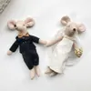 Poupées en peluche Couple de souris de mariage dans une boîte cadeau d'année de Noël fait à la main mignonne petite souris garçon fille avec boîte-cadeau poupée à coudre en coton 230523