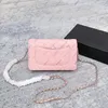 Designerväska crossbody väska strandväska handväska lyxiga handväskor axelväska woc kanalväska förbli chic och bekväm med vårt utbud av trendiga modeväskor