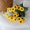 Flores decorativas 22 Sunflower Artificial Flower Home Decoração de casamento Sun Small Bouquet Fake Wholesale F6011