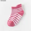 Chaussettes 6 paires/lot de bateau anti-dérapant en coton 0-6 ans adapté aux garçons et filles chaussettes basses pour enfants avec poignées en caoutchouc toutes saisons G220524 bon