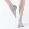 Spor Socks 2023 Kadın Nefes Alabilir Pilates Anti-Slip Beş Ayak Toe Yoga Hızlı Dry Pamuklu Bayanlar Bale Dans Elastikiyeti Fitness
