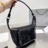 Women Handbag Houtter Hobo Bag Plain Crossbody Fashion رسالة طباعة الجيب الأمامي زخرفة السحاب مفتوحة جلدية حقيقية عالية الجودة سيدة القابض