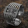 Avanadores de pulseira Moda Ladies Ratesse Top Brand Brand Stainless Aço Quartz Assista Women Square Dial Watchwatch Bracelet relógio Relógio feminino