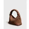 Sac en forme de croissant pour femmes, Design avancé et de Niche, sacs tissés demi-lune, bandoulière diagonale, Texture sous les bras pour femmes