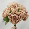 Fiori decorativi Bouquet di peonia marrone chiaro simulato Piante artificiali Bonsai Tribulus Terrestris Home Party Decorazione di nozze