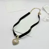 2023 Designer für Frauen Luxus Anhänger Halsketten Herzform Perle Choker Gold Halskette Buchstabe CCity Klassischer Schmuck Zubehör 3655