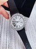 Montre femme montres de marque montre diamant 32mm mouvement à quartz montre boîtier perle cadran bracelet en cuir de vachette cadeau Saint Valentin montre dhgate femme vesace montres de luxe