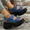 Sandaler kilar plattform kvinnor sommar höga klackar casual skor 2023 mode tofflor promenader flip flops strand glider