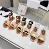 Designer sandaler kvinnor pappa halm sandaler platt skor sommardekoration gummi tofflor justerbara ankelband sandaler med låda
