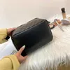 Scatola per cosmetici Borsa per cosmetici professionale trapuntata Borsa da viaggio per cosmetici di grande capacità da donna Borsa per trucco da viaggio sac 21082126287c