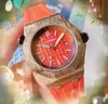 Popular Top Designer Men Watch StopWatch 42mm Aço inoxidável Bandimento de borracha Moda Casual Relógio Luxo Movimento de quartzo Moderno Relógios Acessórios Reloj Gifts