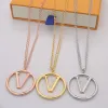 New Fashion Gold Hoop Pendant Collane Womens Big Circle Designer Gioielli per uomo Donna Collane