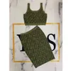 Women Designer Two-Piece Dress Suspender ärmlös Vest Alfabetet Jacquard Bust Group Sy Sexig Slim Skirt Size S M L