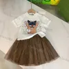 Nieuwe luxe designer Kids T-shirt Veil Rok mode Brits modiemerk Summer Childrens Treasures en Girls Cotton Tweed-delige luxe ontwerper Hoodie Rok Tops