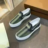 Дизайнерские полосы кроссовки для кроссовки с печеной печать сетка.