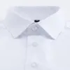 Мужчина с длинным рукавом стандартный сплошной базовой рубашка одиночный патч карманные бизнес-работа классические офисные полосатые рубашки