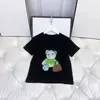 2023 SweShirts para niños diseñadores sueltos de la palanca de frenos de niña para niños otoño sudadera con capucha de invierno con flores tigres alfabeto abrigos rosados