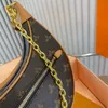 Loop Bag Designer Hobo Croissant-väskor Crossbody-axelväska Kosmetisk Halvmåne Baguette Underarm Handväska Metallkedjekollektion M81098