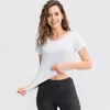 Active Shirts Women Slim Fit Yoga Short Sleeve Tee Round Neck Sports T Shirt Fitness Running Jogging Andningsbar snabb torrmask Top Custom