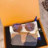 Fashion Flower Print Sunglasses Casos Designer para homens e mulheres óculos portáteis Bolsa de armazenamento de couro de óculos de clipe Bacha de clipe Pingente Presente Pingente