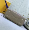 Kadın Tasarımcı Tote Çanta Luxurys Bella Çantalar Delicilik Çantaları Harfler Uçuş modu omuz çantaları üst kaliteli deri moda crossbody makyaj çantası