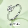 Pierścień biżuterii designerskiej proste ramię klasyczne sześć pazurowych platynowych pierścionki dla kobiet diamentowy pierścień biały złoty różowy niebieski misanit luksusowy naszyjnik pierścionek zaręczynowy m03a
