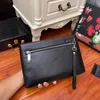 メンウォレットレザーブラックスネークタイガービーウォレット女性ロングスタイルの豪華な財布ウォレットカードホルダーとギフトボックストップ品質ブリーフケースハンドバッグ