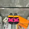 2023 مصمم شبري Slippers Beach Classic Flat Sandals الفاخرة الصيفية النعال المنزلية من الجلد