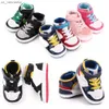 Primeiros caminhantes sapatos de bebê recém-nascidos meninos meninas primeiros caminhantes berço sapatos crianças pu tênis prewalker tênis 018 meses q240308