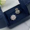 Studörhängen Caoshi Dainty Flower Shape Kvinnlig daglig bärbar tillbehör med bländande zirkoniume mångsidiga smycken för kvinnor