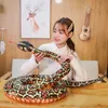 Plyschdockor 110 cm 160 cm 200 cm 300 cm Simulerade ormar Plush Toy Giant Boa Cobra Långt fylld orm Plushie Yellow Brown Green Friends Gift 230525