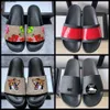 Slippers 2023 Классические дизайнерские мужчины Женщины летние пляжные тапочки слайды роскошные внутренние сандалия