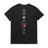 Cdgs Designer Mens Play Tshirt Designer Red Heart Commes Casual Femmes Chemises Des Badge Garcons Haute Quanlity Comme T Shirt Coton 9451