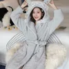 Kvinnors sömnkläder Kvinnor Robes Ears Hooded Thryck Tjockning Casual Warm Kne Length Female Bath Robe Fashion Ulzzang Daily With Belt C