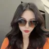 Marca de designer de moda cool óculos de sol luxuoso líquido de alta qualidade tiktok mesmo xiaoxiangjiachao butterfly arame japonês feminino e coreano 5523 com caixa de logotipo