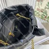 女性用の黒いゴミバッグデザイナーバッグクラシックレターショルダーバッグミニホーボークロスボディバッグ