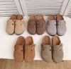 Designer-Hausschuhe Boston, halber Slipper, flache Pantoletten, Sandalen, Slides, Birks, Clogs, Damen, weiches Fußbett, Wildleder, Schnallenriemen, Schuhe, Kork, holziges Motion-Design, 67er Jahre