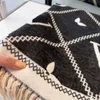 Bufanda de moda para mujer Bufandas de invierno de lana Diseñador con borlas Bufandas para mujer Letras Pashmina Para hombre Abrigo casual Silenciador D2305243F