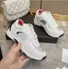 10A 2023 designer lyxskor män kvinnor reflekterande sneakers äkta läder sneakers party sammet kalvskinn blandad fiber casual sko 35-46