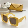 Luxury Designer Funky Sunglasses Designers For Men and Women 40104 Style Anti-Ultraviolet Full Frame Glasses With Box