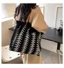 이브닝 가방 핸드백 여성 가방 여성 2023 Tassel Cotton Braided Commuting Tote 여성 캐주얼 휴대용 One Shouander Barge