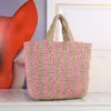 Дизайнерская пляжная сумка Роскошный дизайн Женская плетеная соломенная сумка из рафии Большая вместительная повседневная сумка-тоут Полая летняя пляжная сумка на плечо для отдыха